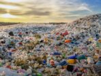 66_sampah-plastik-cemari-sungai-di-indonesia