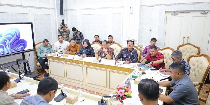 Rapat_reklame_d0c87f90cd (1)