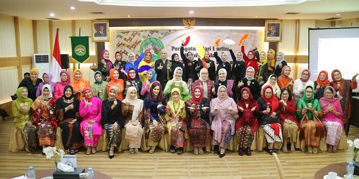 Hari_Kartini_14a9aea5ea
