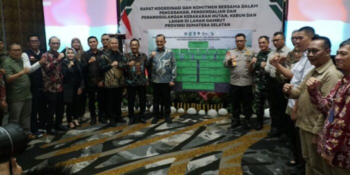 sekda hadiri rakor pengendalian dan penanggulangan karhutlah