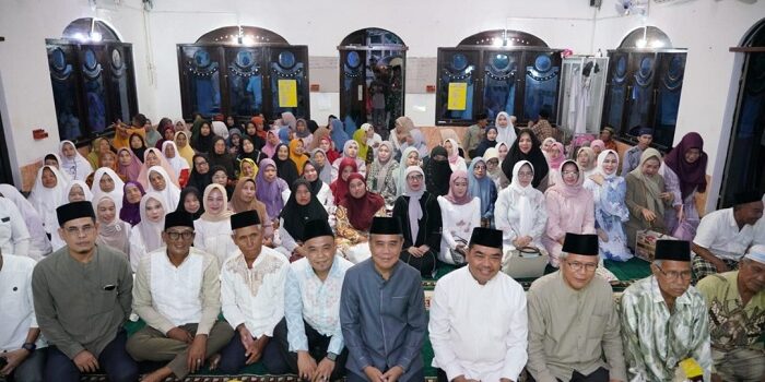 perkuat-silaturahmi-di-bulan-suci-wabup-ardani-safari-ramadhan-ke-masjid-al-muhajirin-pemulutan-barat