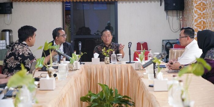pj-sekda-ogan-ilir-hadiri-rapat-tindak-lanjut-proses-ruislag-tanah