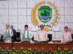 sinergi-pembangunan-daerah-wakil-bupati-ogan-ilir-hadiri-paripurna-istimewa-hut-ke-13-pali-bersama-gubernur-sumsel